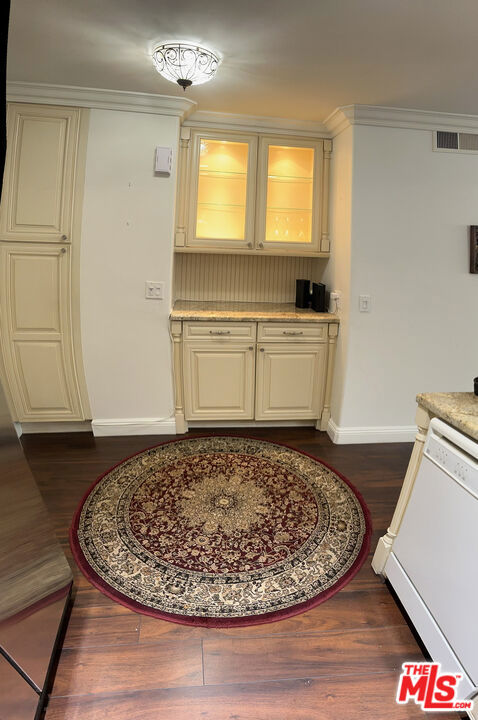 10751 Wilshire Boulevard 906 Property Photo 10