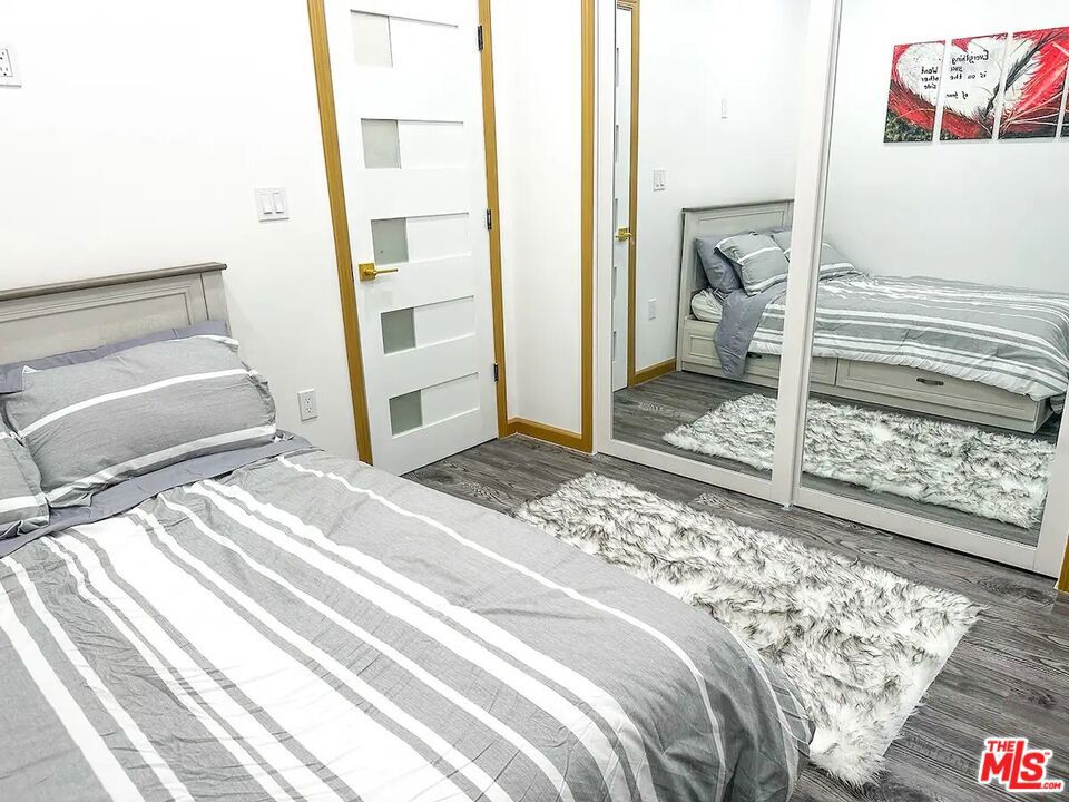 346 Laveta Terrace Property Photo 11