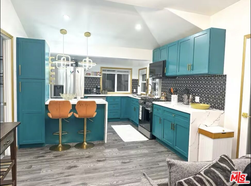 346 Laveta Terrace Property Photo 13