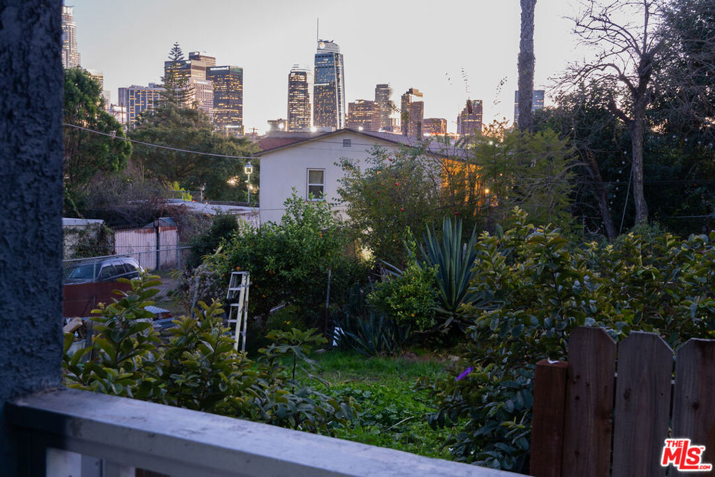346 Laveta Terrace Property Photo 21