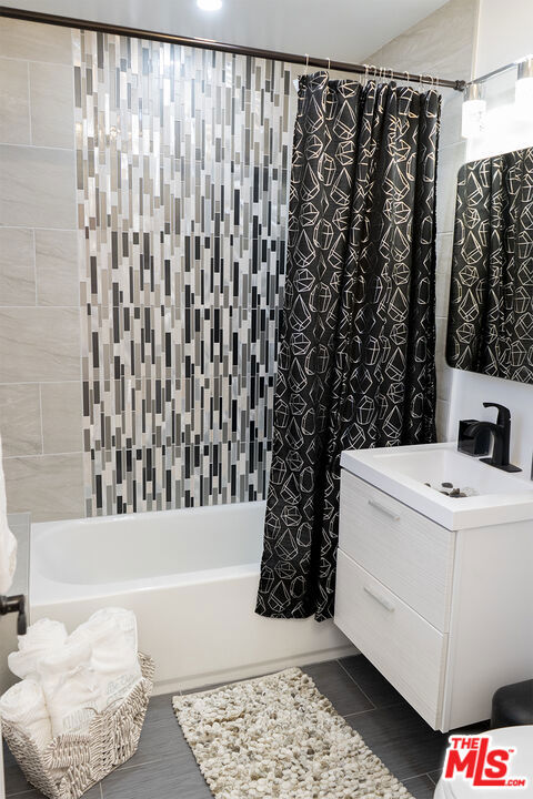 346 Laveta Terrace Property Photo 22