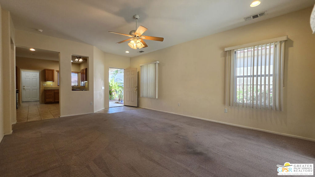 78523 Glastonbury Way Property Photo 6