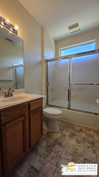 78523 Glastonbury Way Property Photo 12