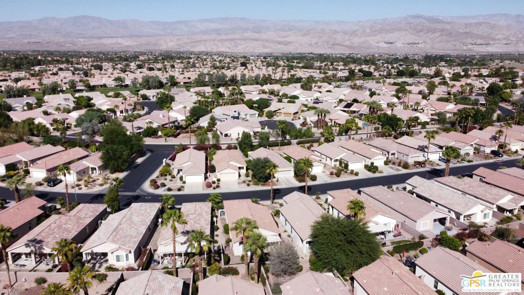 78523 Glastonbury Way Property Photo 22
