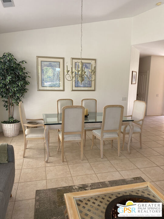 26102865PS Property Photo 5