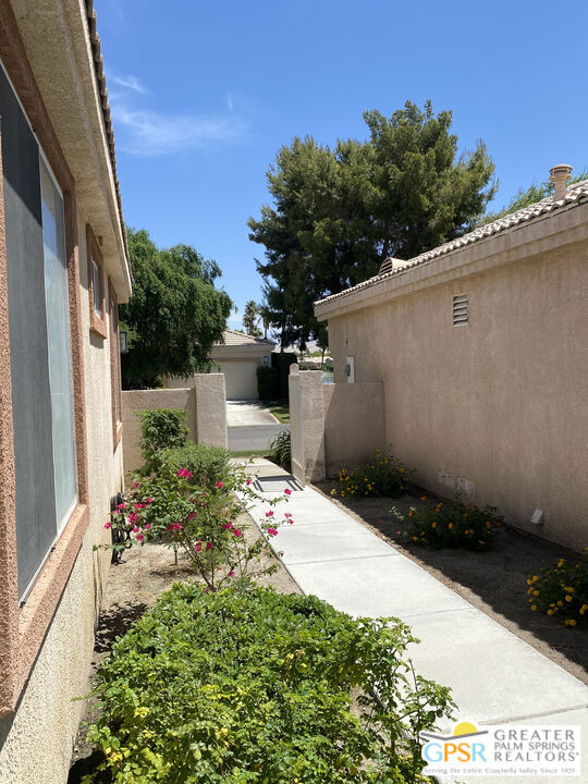 26102865PS Property Photo 10