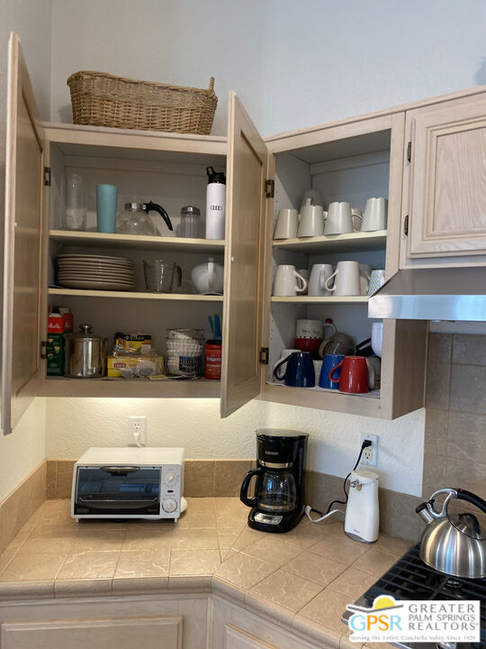 26102865PS Property Photo 14