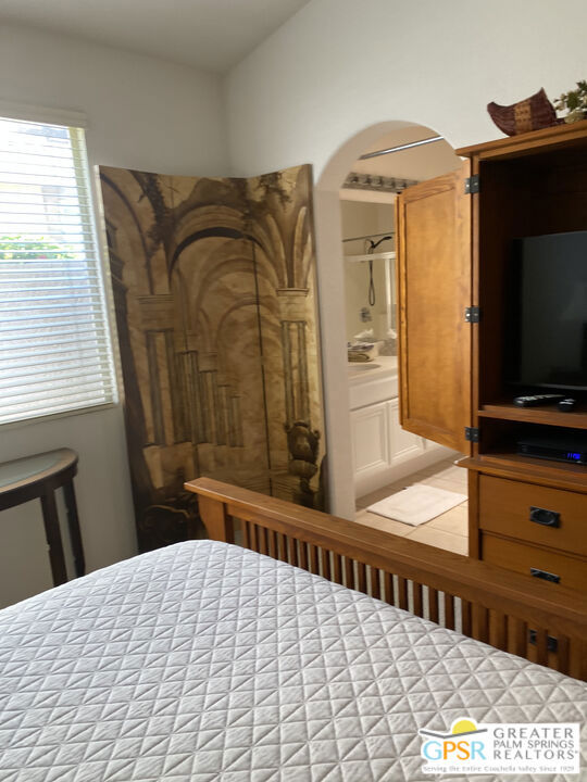 26102865PS Property Photo 22