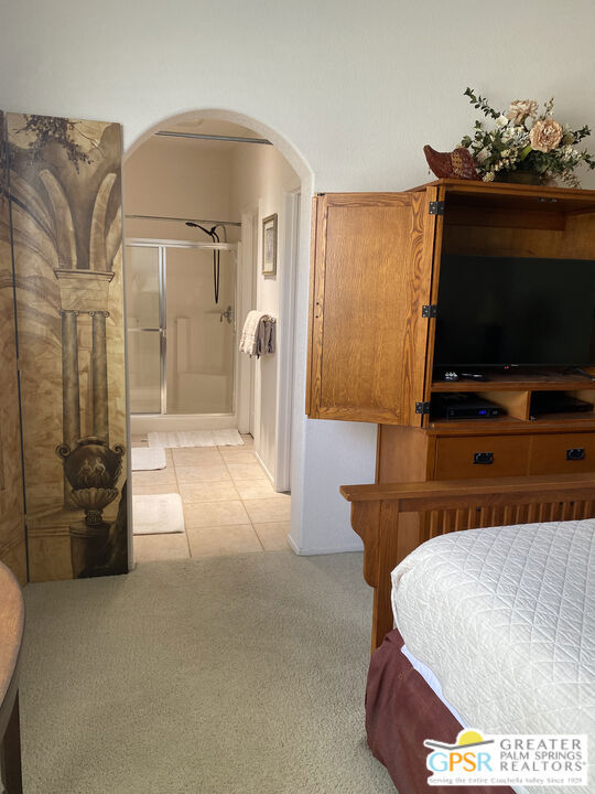 26102865PS Property Photo 25