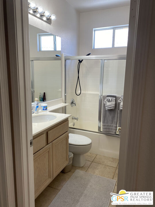 26102865PS Property Photo 33