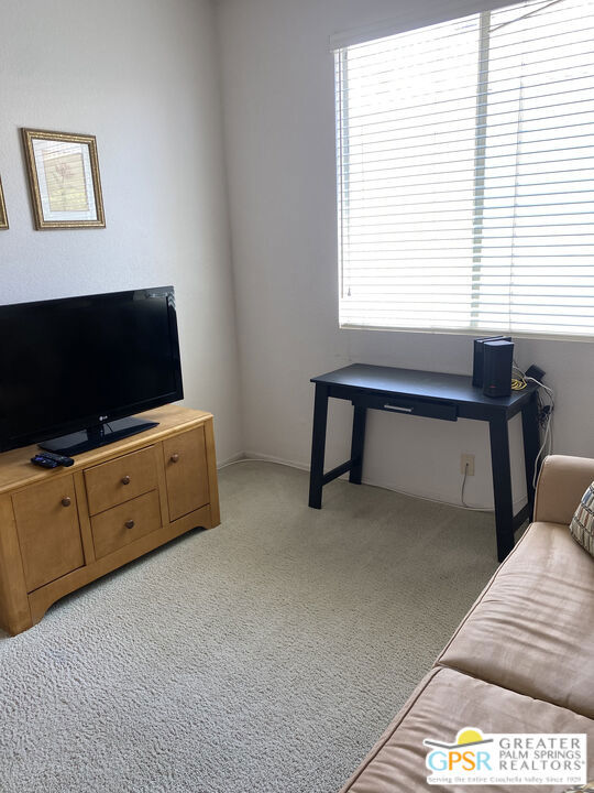 26102865PS Property Photo 35