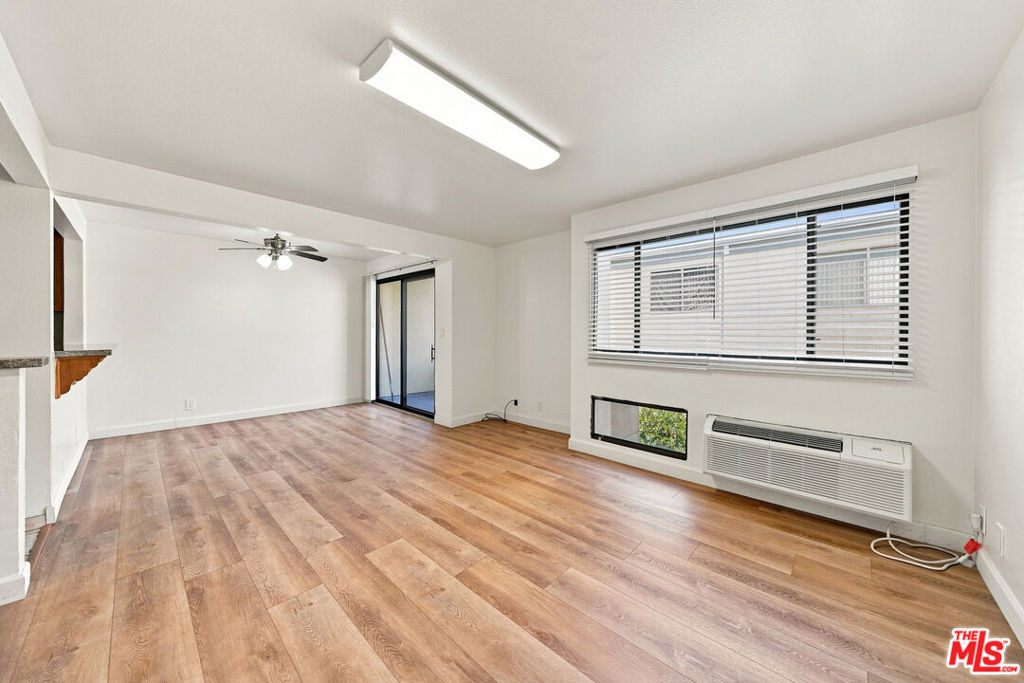 435 S Virgil Avenue 208 Property Photo 11