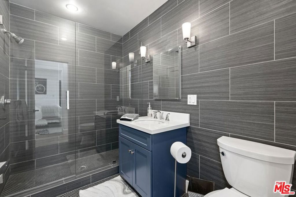 2601 Nichols Canyon Road Property Photo 21