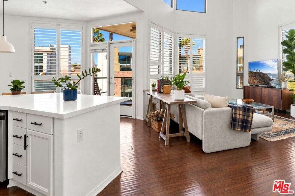 13044 Pacific Promenade 408 Property Photo 3