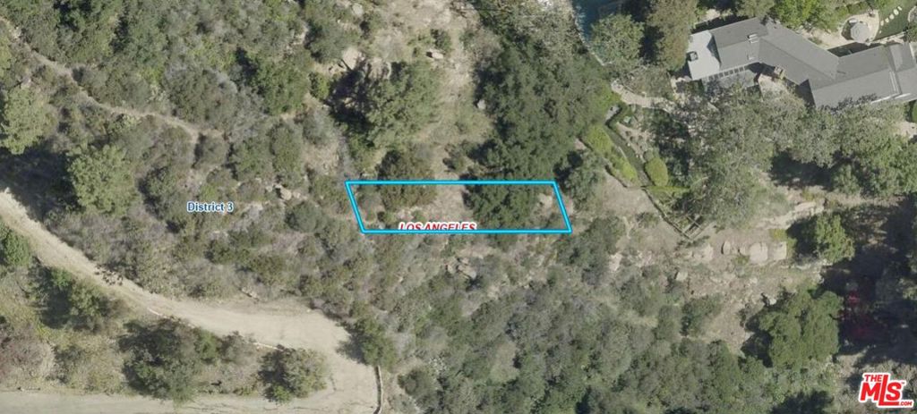 2334 N Dellwood Lane Property Photo 2
