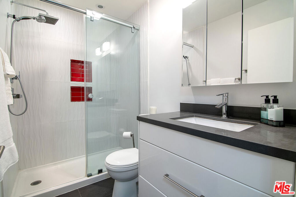 306 Bora Bora Way 202 Property Photo 18
