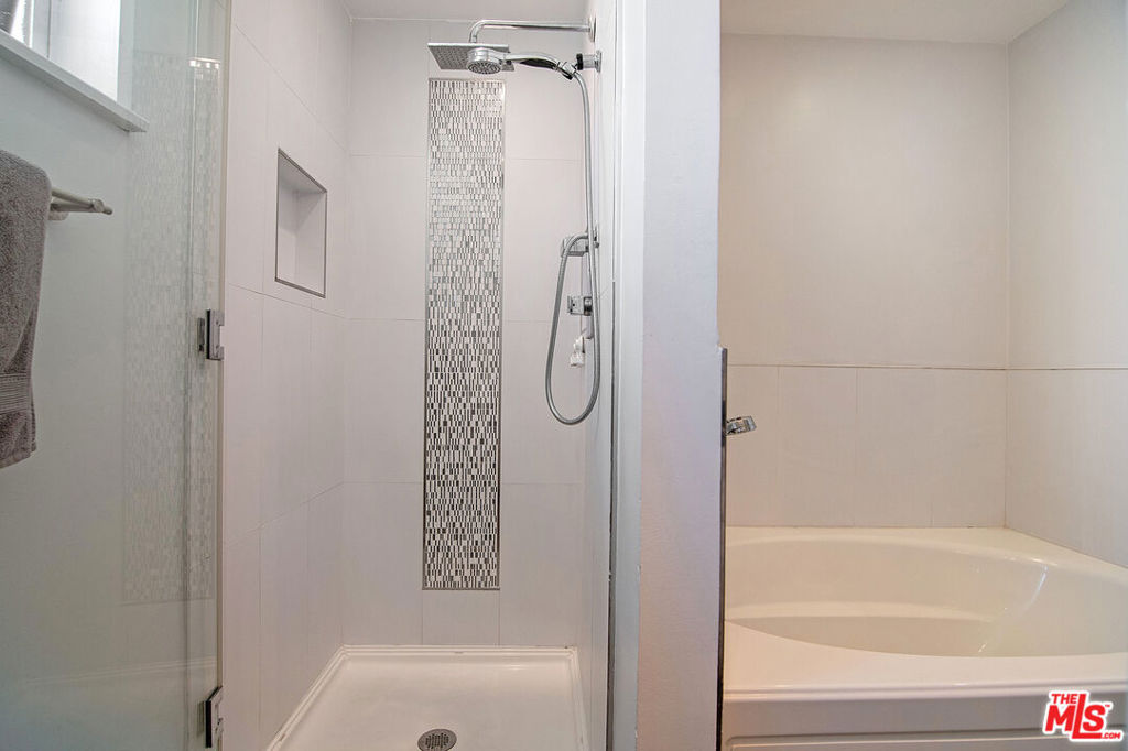 306 Bora Bora Way 202 Property Photo 21