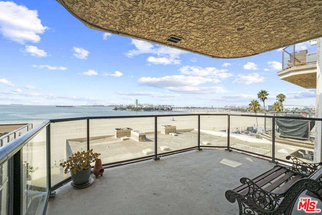 1230 E Ocean Boulevard 504 Property Photo 6