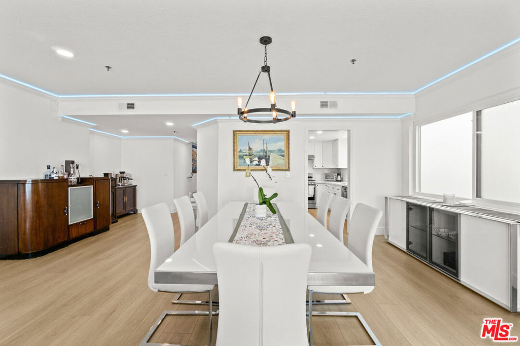1230 E Ocean Boulevard 504 Property Photo 9