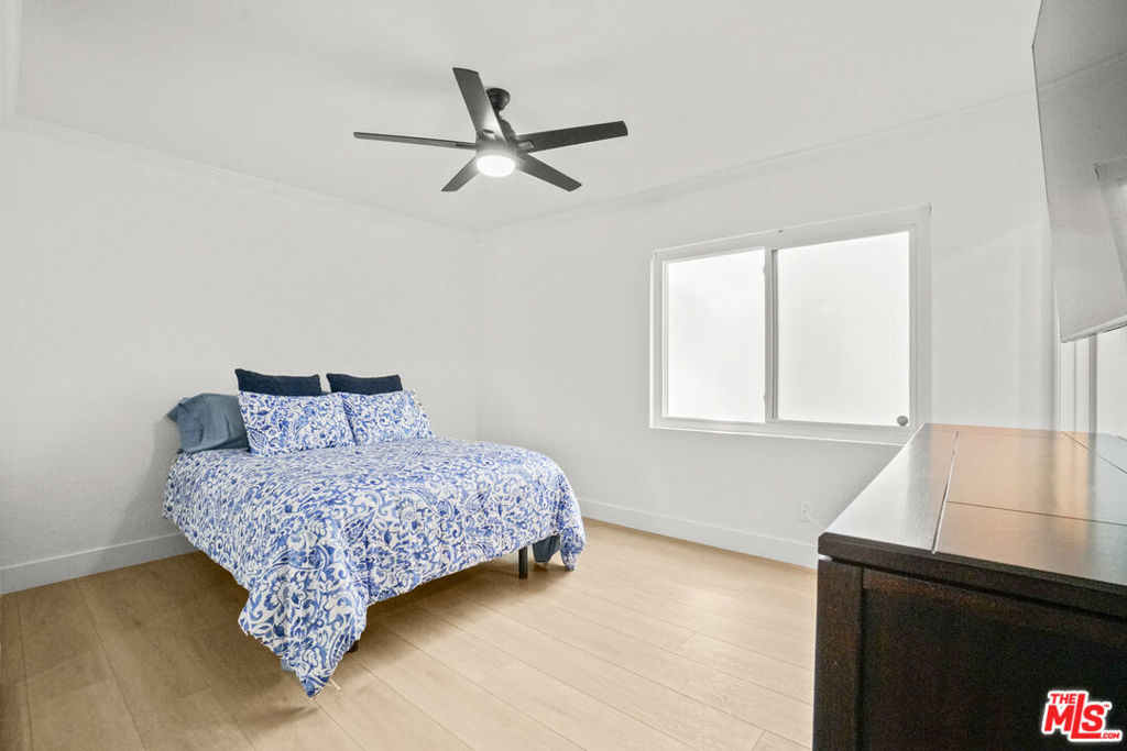 1230 E Ocean Boulevard 504 Property Photo 18