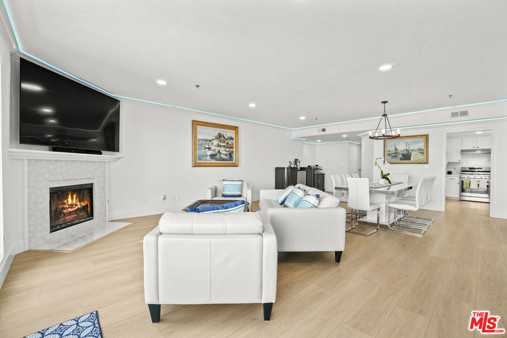 1230 E Ocean Boulevard 504 Property Photo 26