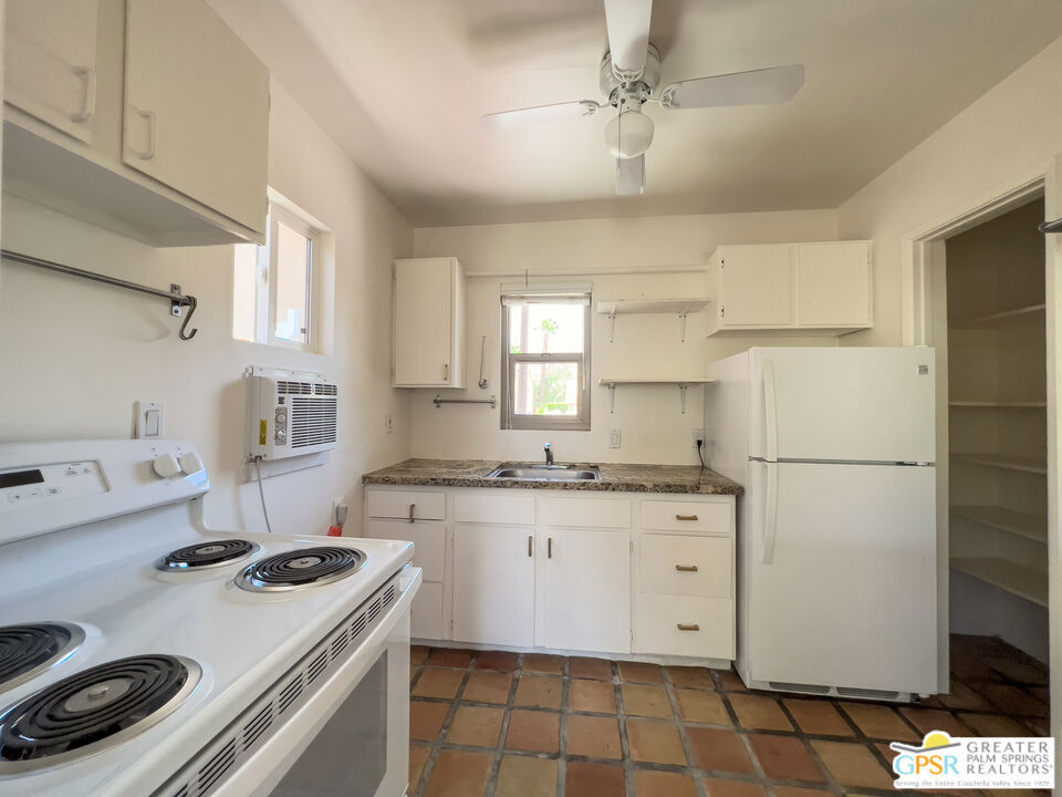54920 Avenida Juarez Property Photo 3