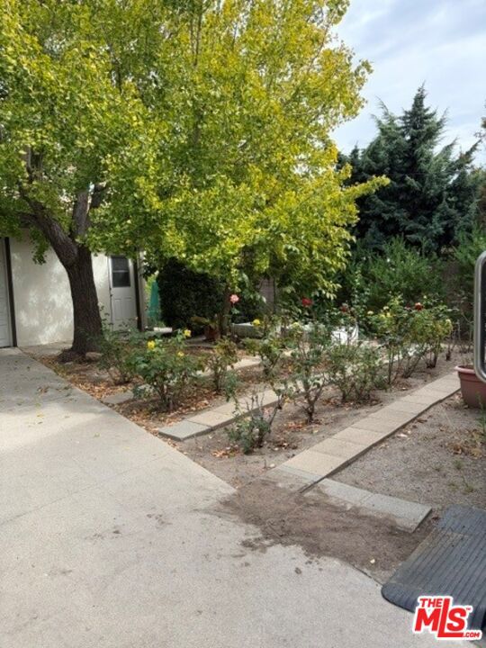 1630 Amherst Avenue Property Photo 13