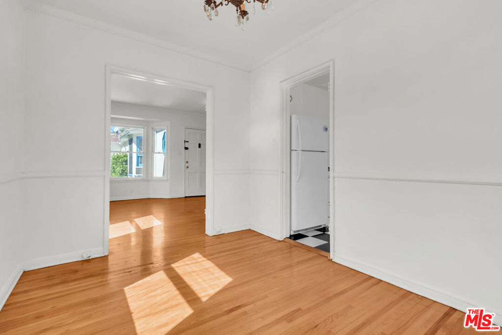 622 1/2 S Cloverdale Avenue Property Photo 8