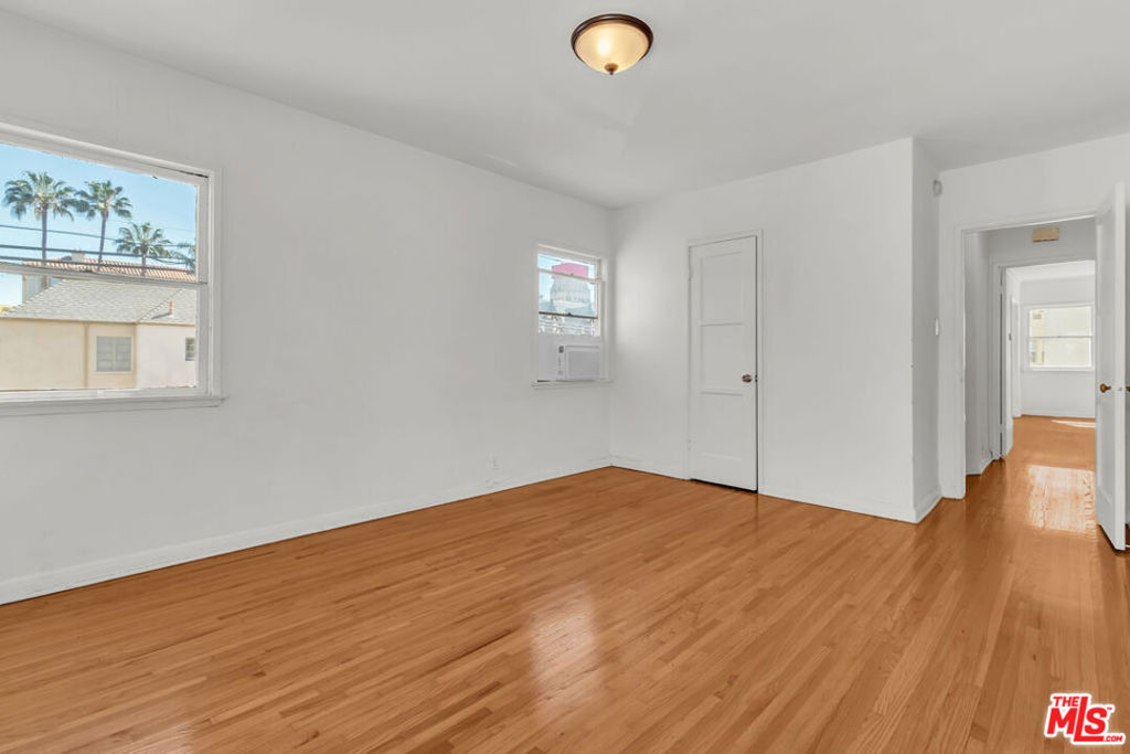 622 1/2 S Cloverdale Avenue Property Photo 19