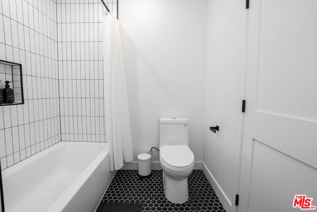 1521 Dunn Avenue Property Photo 34