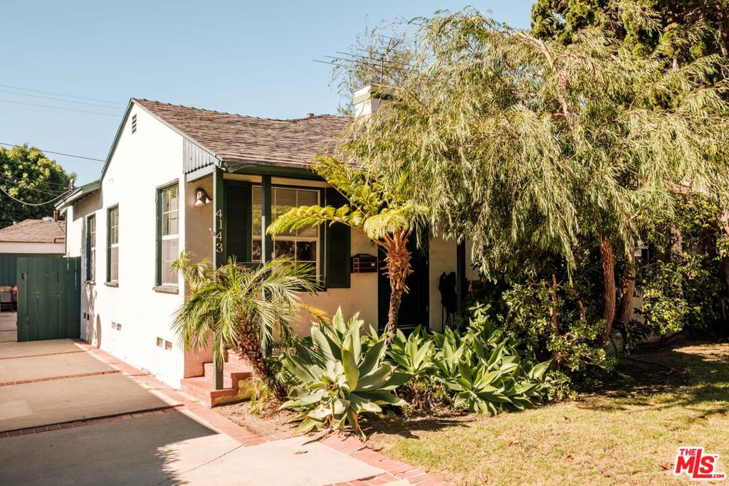 4143 Center Street Property Photo 1