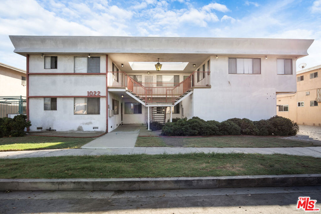 1022 Larch Street Property Photo 1