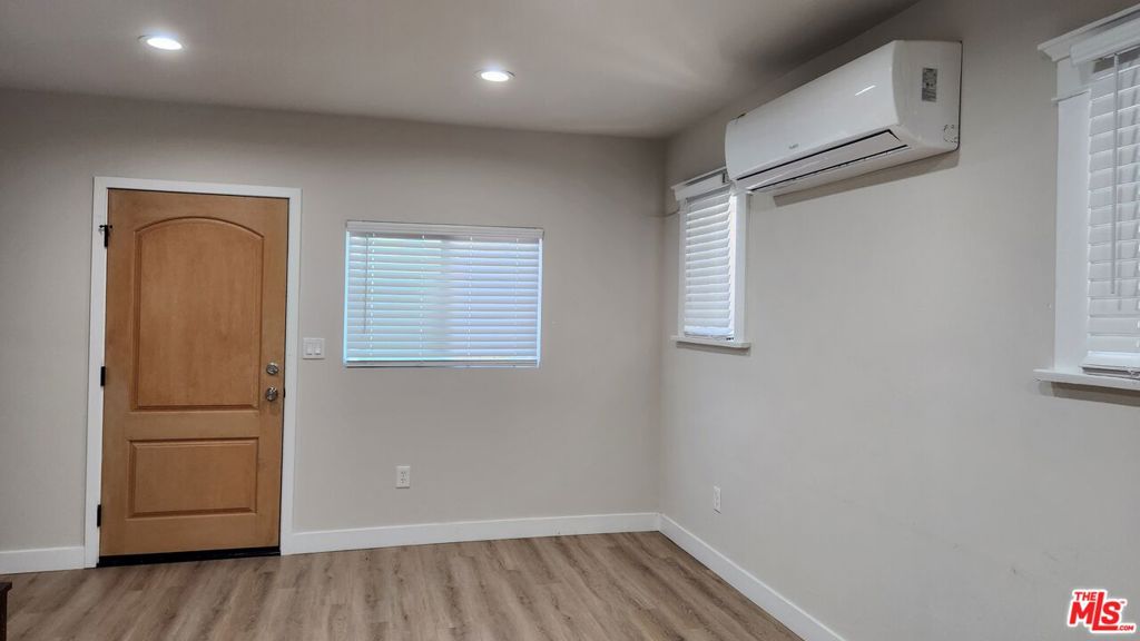1180 S Bronson Avenue Property Photo 4