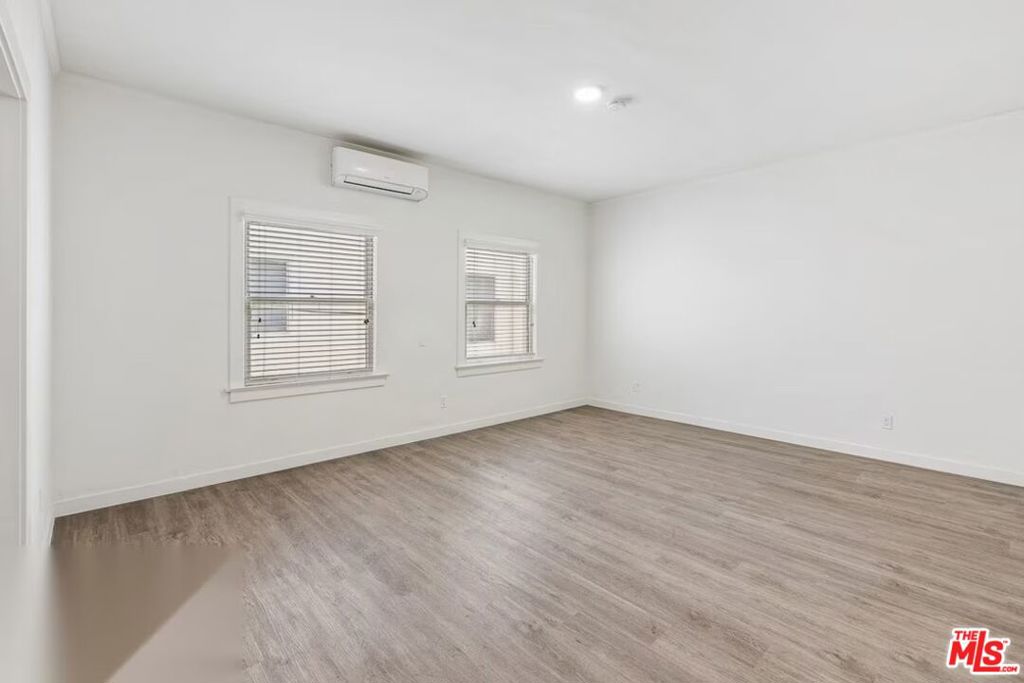 2314 W Pico Boulevard Property Photo 6