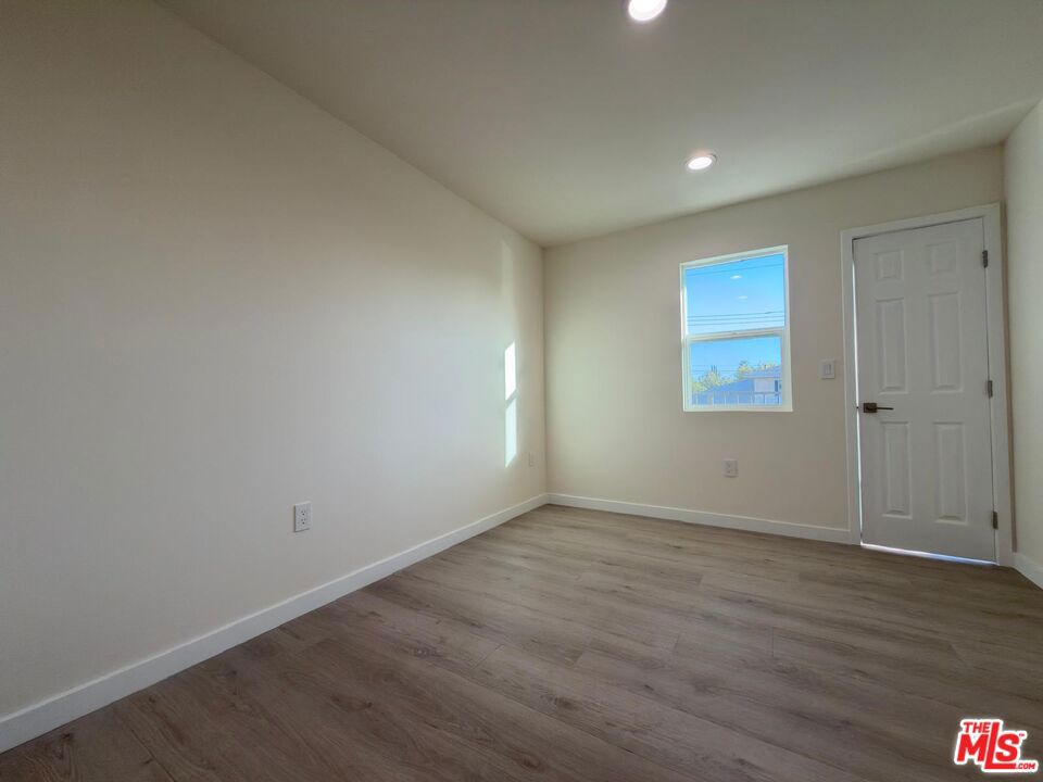 20245 Gifford Street Property Photo 10