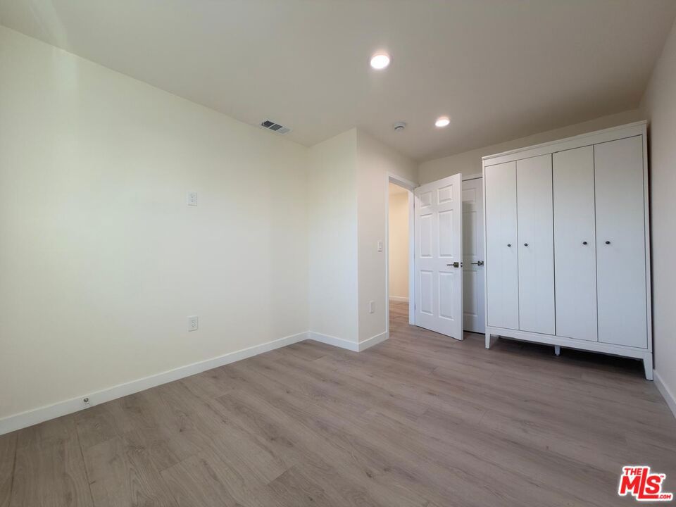 20245 Gifford Street Property Photo 11