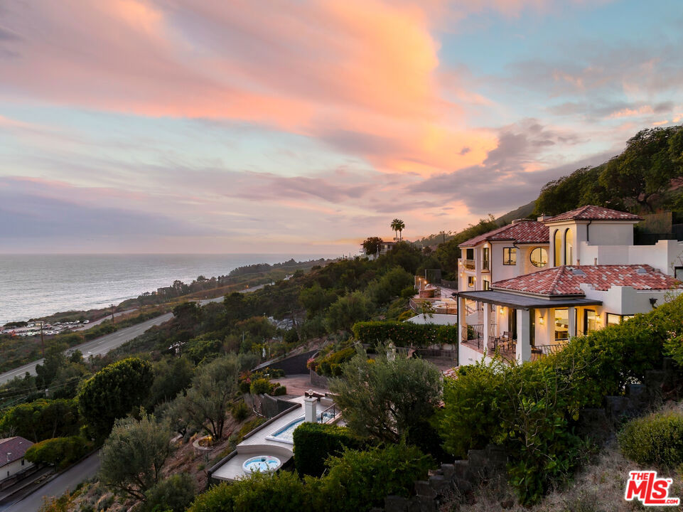 32045 Pacific Coast Highway Property Photo 4