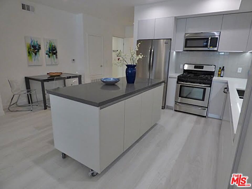 1526 ARMACOST Avenue 201 Property Photo 1