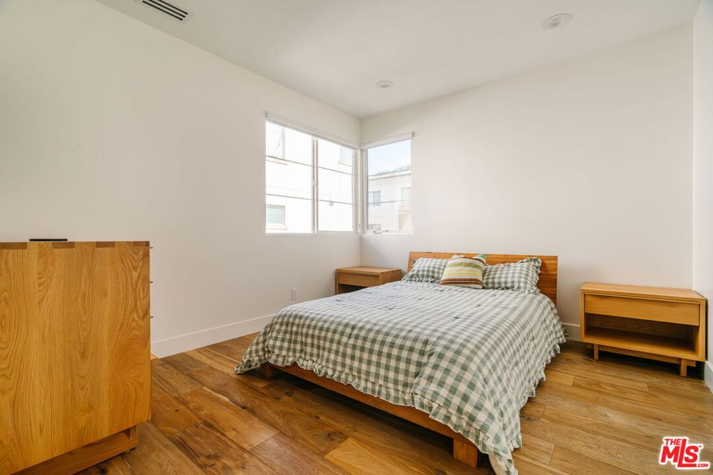 5837 N Lantern Court Property Photo 24