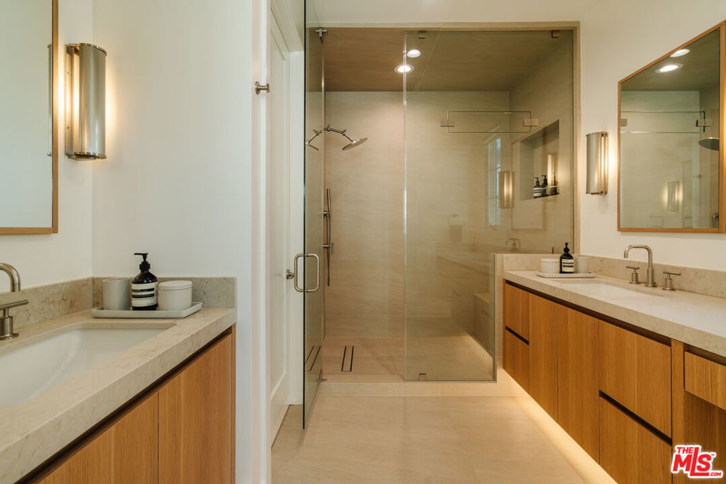 5837 N Lantern Court Property Photo 30