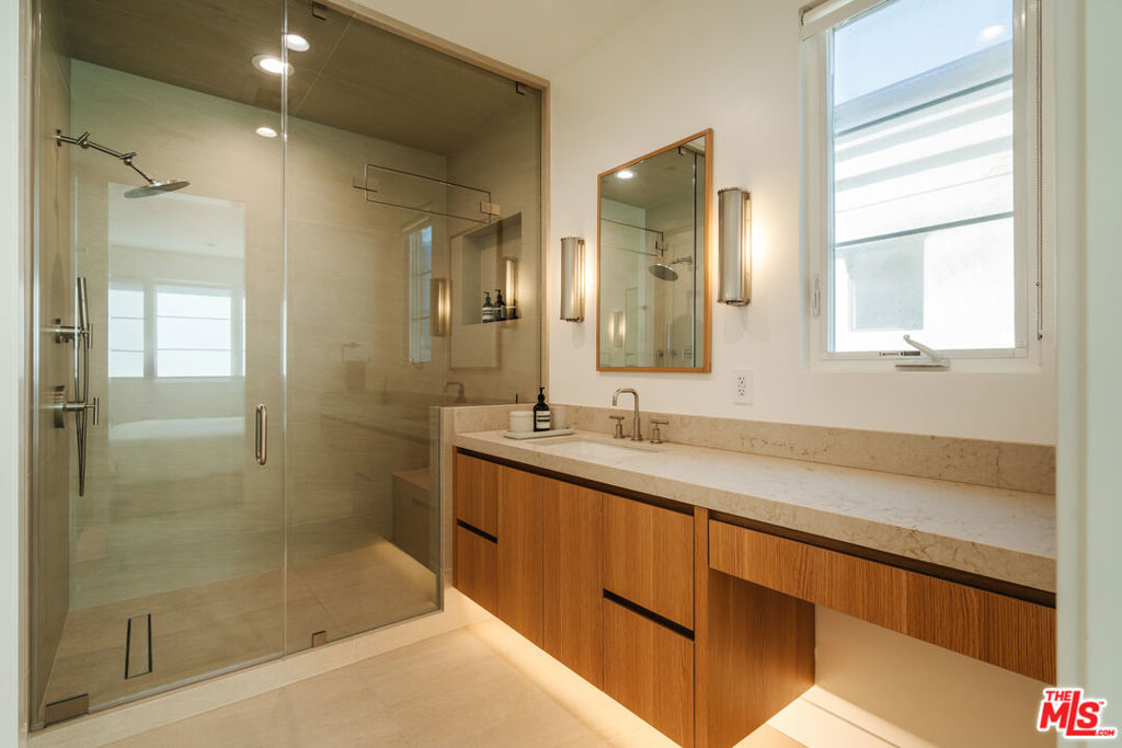 5837 N Lantern Court Property Photo 33