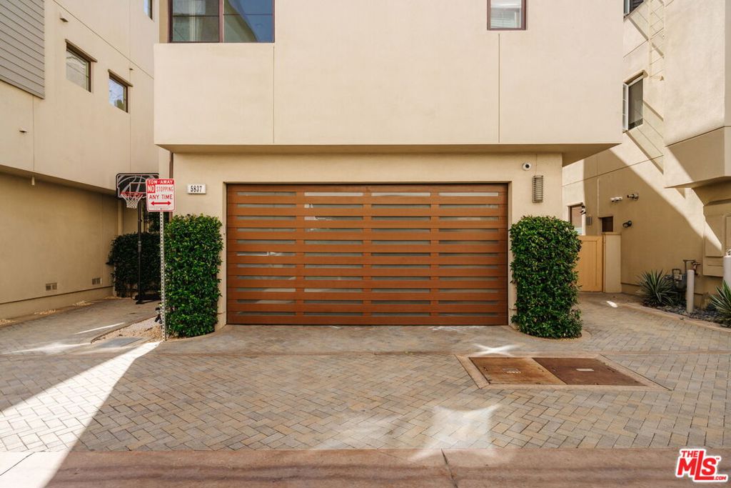 5837 N Lantern Court Property Photo 50