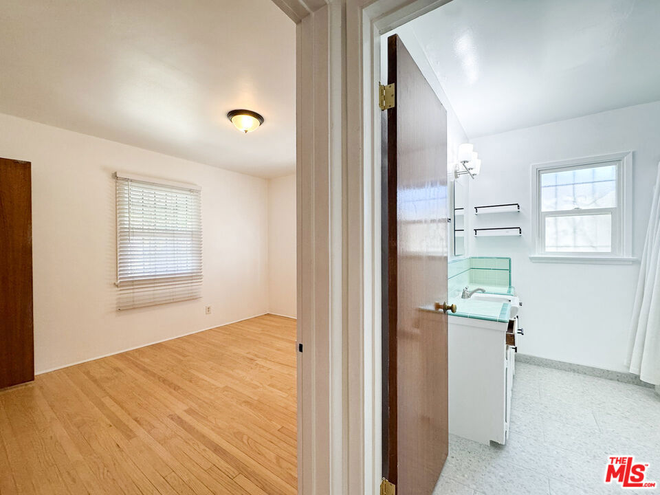 6033 Hillandale Drive Property Photo 15