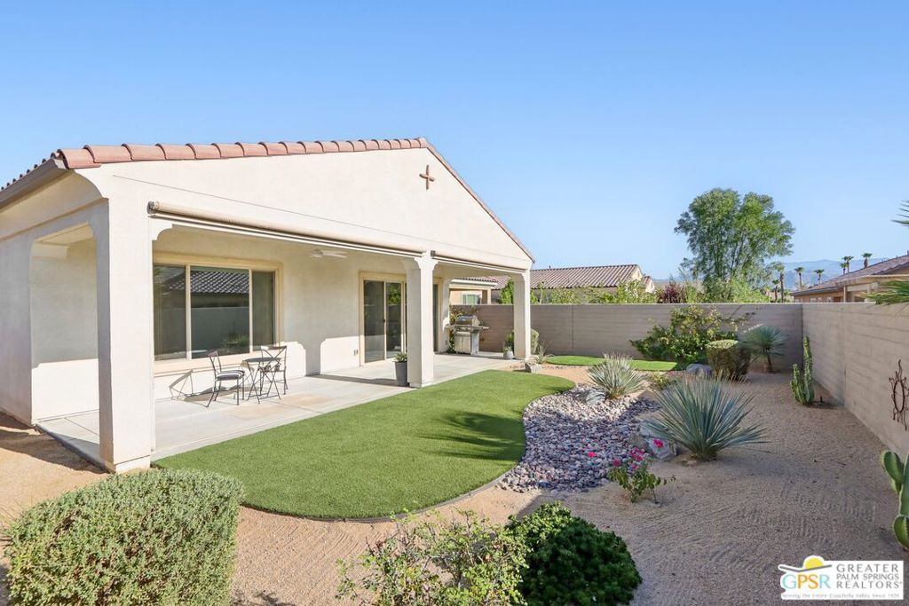 62 Syrah Property Photo