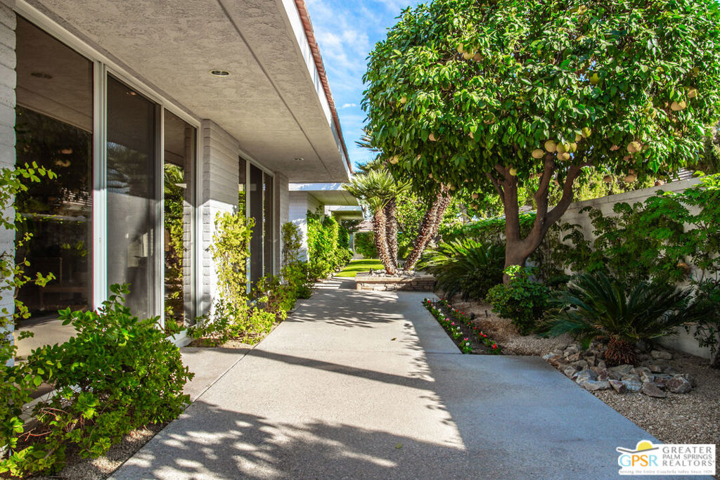 48 Mayfair Drive Property Photo 49