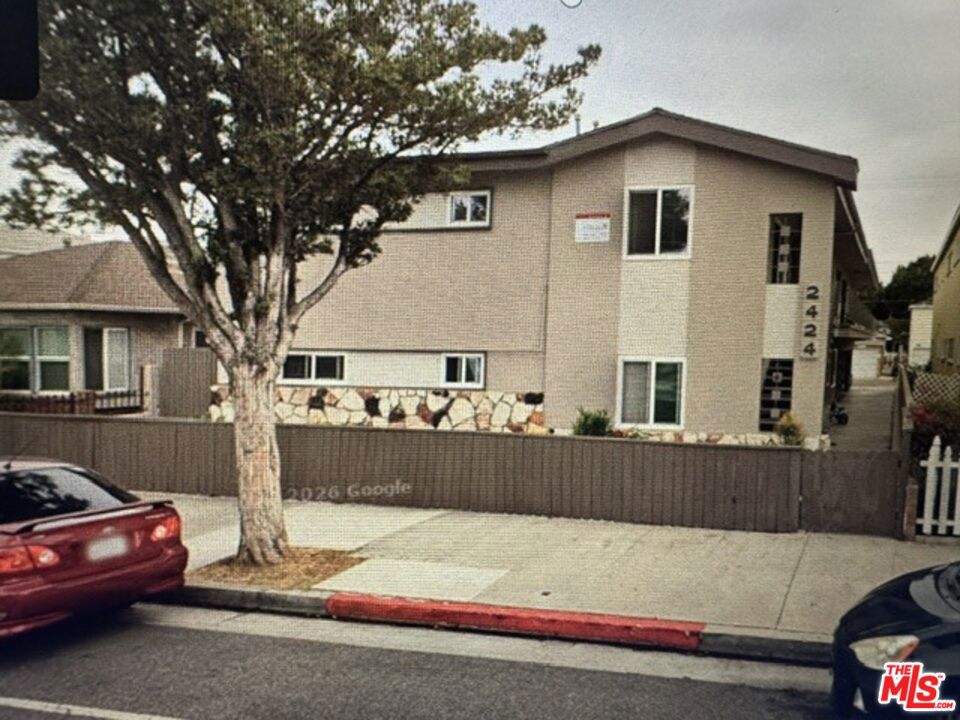 2424 Ocean Park Boulevard Property Photo 1