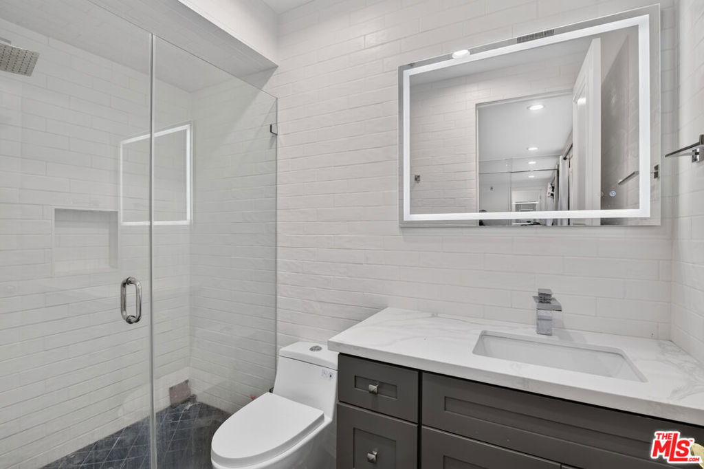 342 Palm 101 Property Photo 41