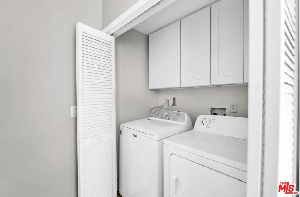 26103469 Property Photo 6