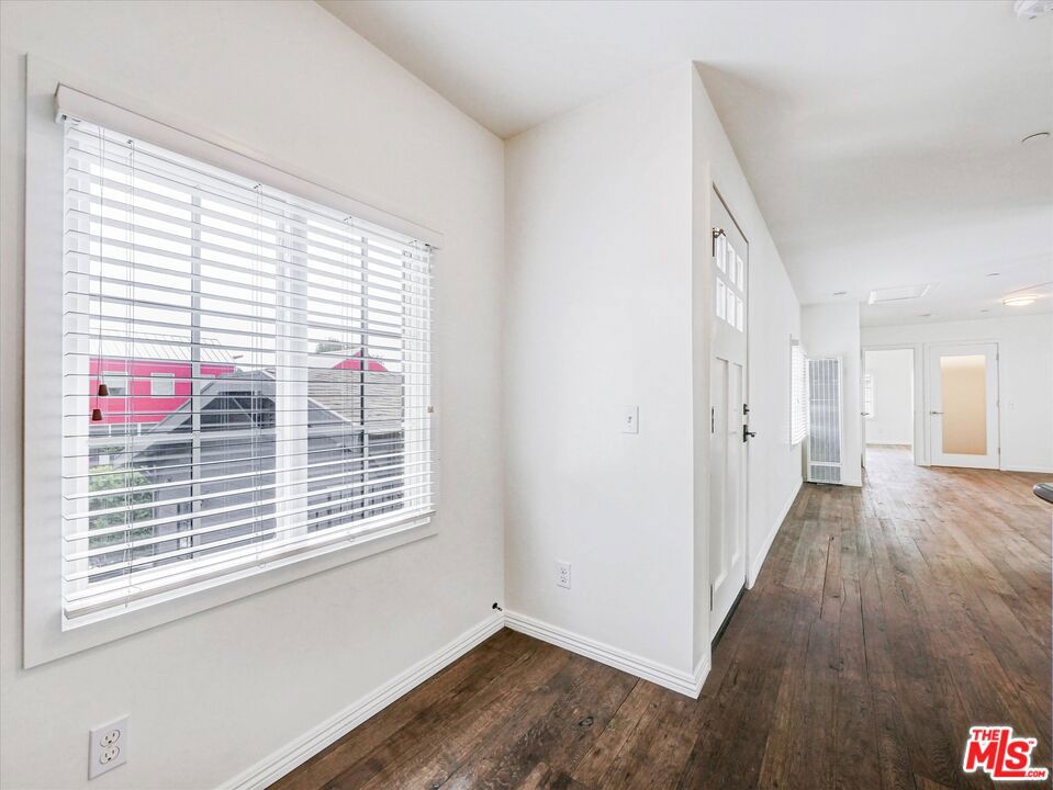 605 Indiana Avenue Property Photo 30