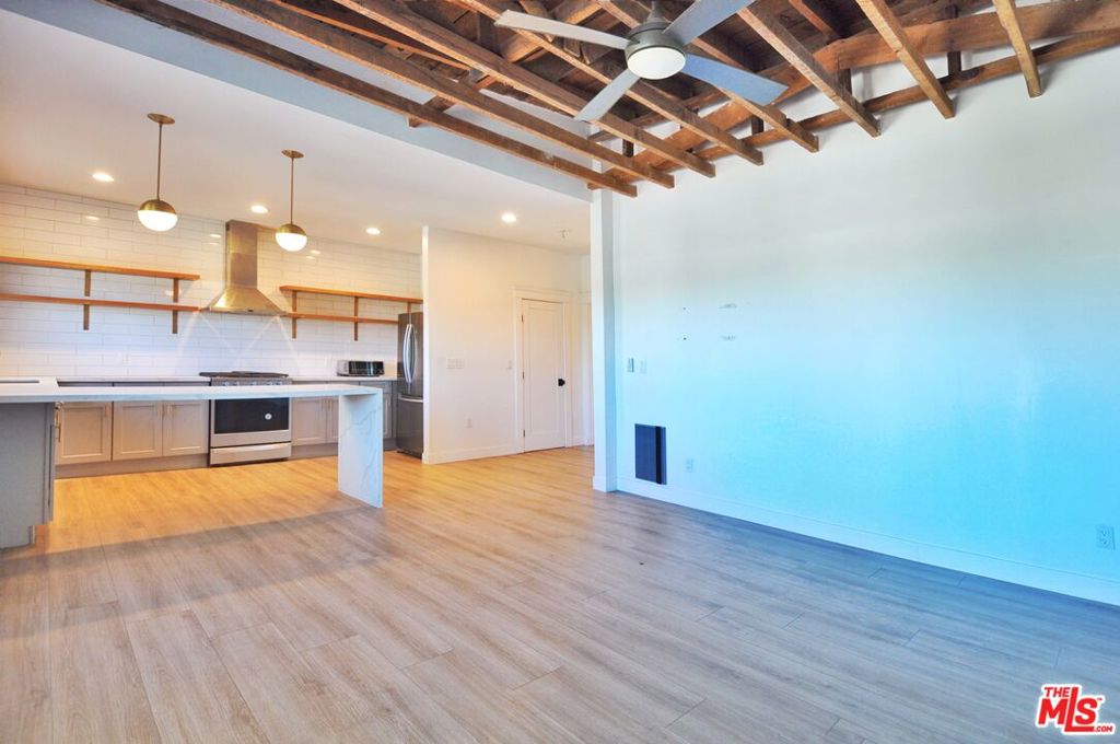800 Pacific Avenue 401 Property Photo 7